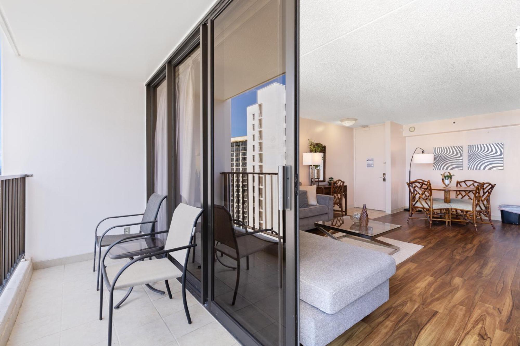 Beautifully Renovated 32Nd Floor Deluxe Ocean View Waikiki Condo Condo Honolulu Dış mekan fotoğraf