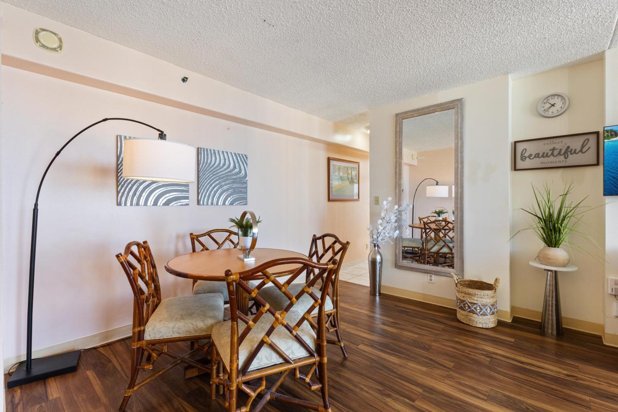 Beautifully Renovated 32Nd Floor Deluxe Ocean View Waikiki Condo Condo Honolulu Dış mekan fotoğraf